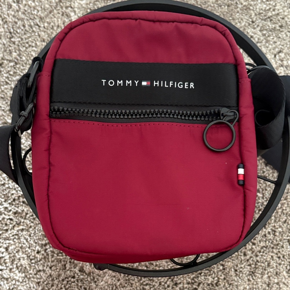 Tommy Hilfiger crossbody bag